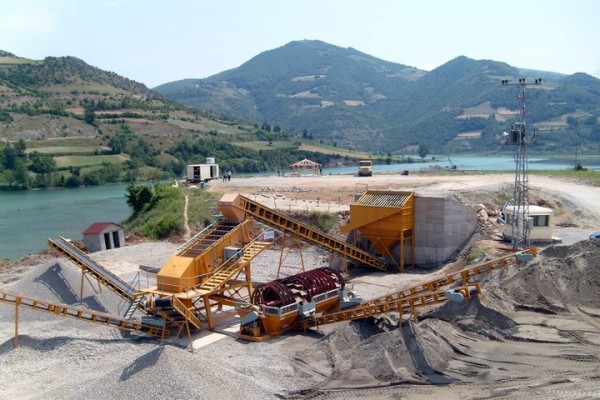 Kum Çakıl Eleme Makinaları